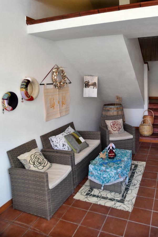 B&B Sa Pintadera Muravera Exterior photo